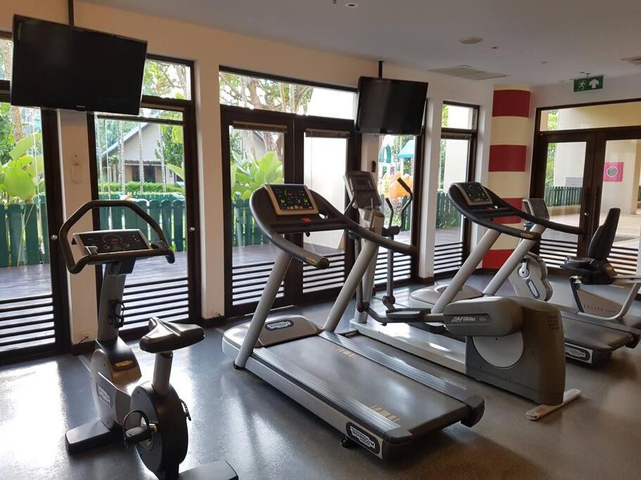Karon Sea View Beach Apartment ภายนอก รูปภาพ